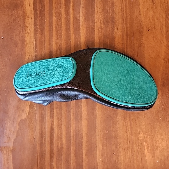 Tieks by Gavrieli Flat, Black Shoes (8) - Picture 2 of 3